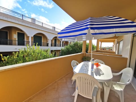 Relax on the south facing veranda with a glass of vinho verde  