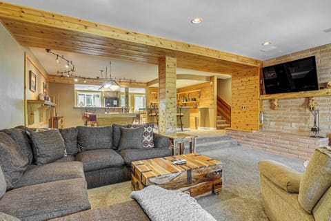 Brian Head Vacation Rental | 4BR | 3BA | 3,200 Sq Ft | Multi-Level Condo