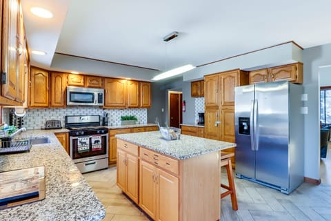 Kitchen | Fully Equipped | Cooking Basics & Spices