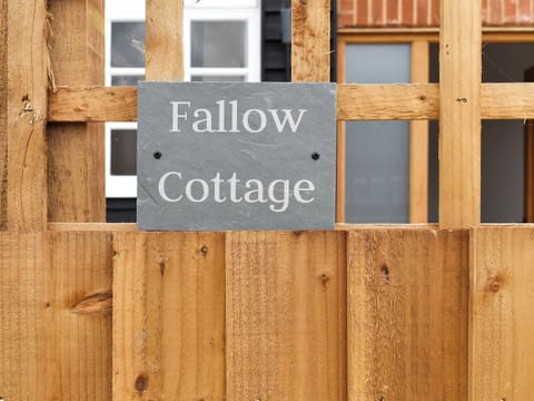 Exterior | Fallow Cottage - White Hart Cottages, Hadleigh