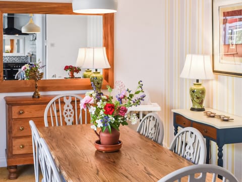 Dining room | Tansey Cottage, Hartlebury, near Kidderminster