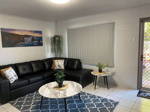 Sink into the deep leather lounge at the end of the day, with a soft rug underfoot and room to stretch out. When you need the extra space, this sofa pulls out into a comfortable bed for additional approved guests, so please add them to your booking and we will have everything set up and ready for them.