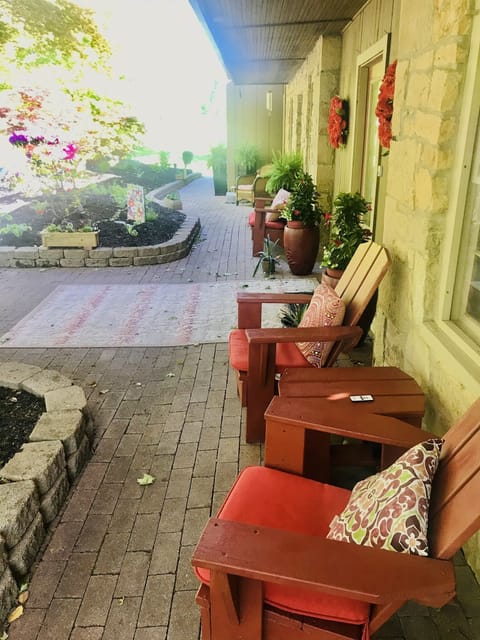 Front poor area- open for our guests to use.