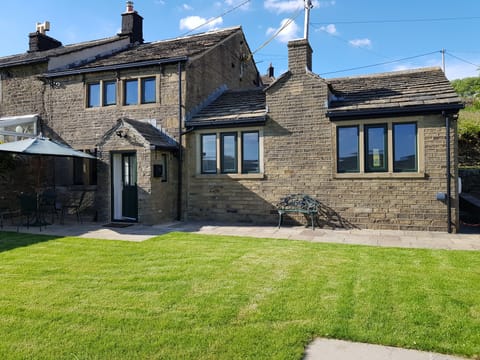 Weaver's holiday cottage Ripponden (sleeps 6) viewed from sun terrace to patio.