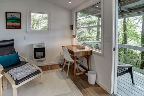 If you have to work on vacation, this is the perfect spot. 