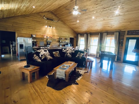 Recliner on both ends