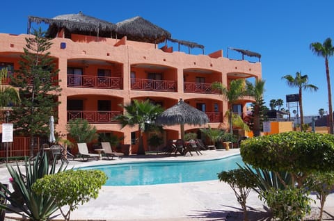 El Pueblo Swimming Pool and Grounds