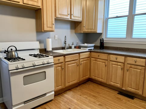 Fully stocked for a home cooked meal or takeout.