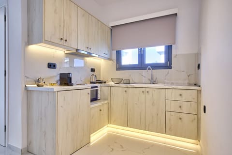 Èmar Villa Arillas Corfu Kitchen