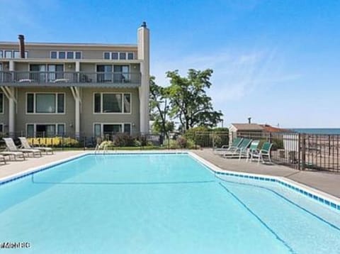 Pool with lake views 