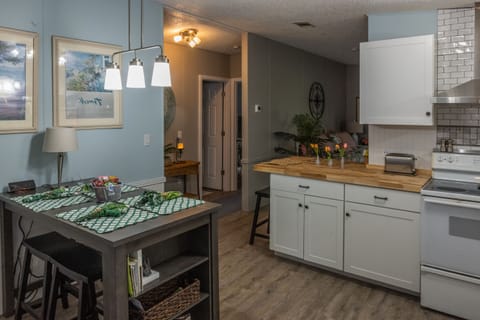 In-kitchen seating for six