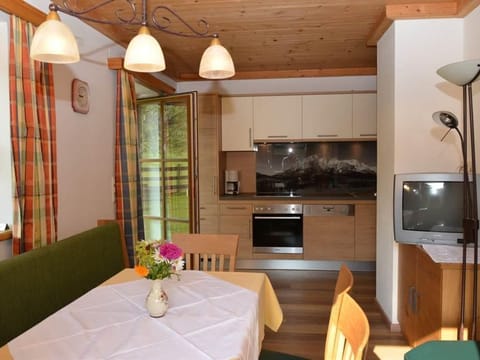 Ferienwohnung Spielberg/1. Stock/2 Schlafzimmer - Müllauer, Haus Apartment in Salzburgerland