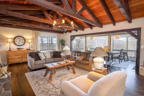 Welcome to Misty Ridge Lodge!