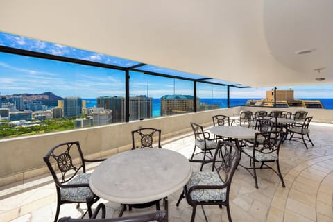 Sky Terrace - Welcome to the Sky Terrace! Enjoy unbelievable views day and night.  BBQ areas to enjoy some outdoor cooking and meals.  Excellent vantage point to view the Friday night firework show!