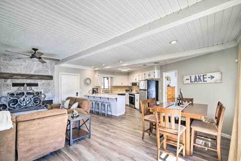 Living Room | Air Conditioning