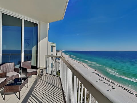Welcome to Silver Beach Towers #1805E