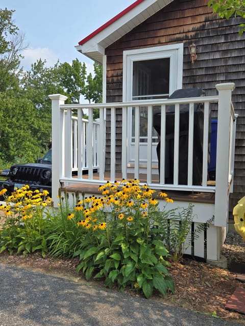 Back porch, weber grill.