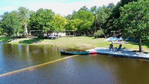 Your Lone Man Creek lakeside escape awaits!