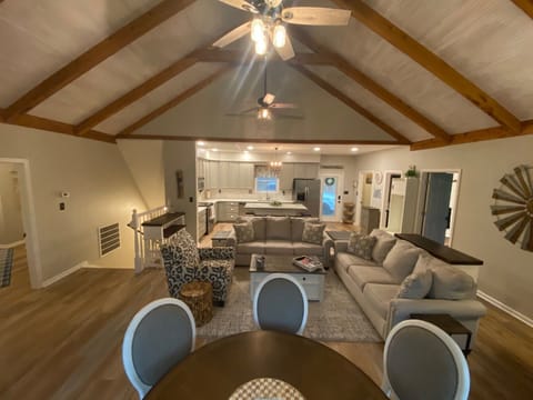 Main/Entry Level Great Room & Kitchen