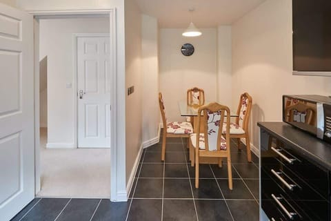 57 Woodland View, Holmfirth - Stay North Yorkshire