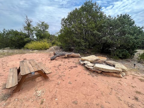 Lake Godstone Panorama Fire Pit