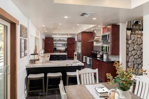 Quick bites on the bar or kitchen table.