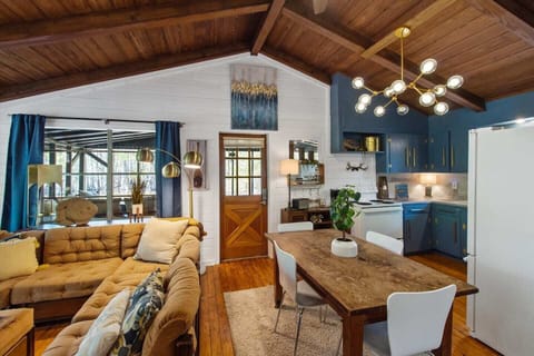 Modern Rustic Cabin has all the conveniences of home, plus amazing views from every window