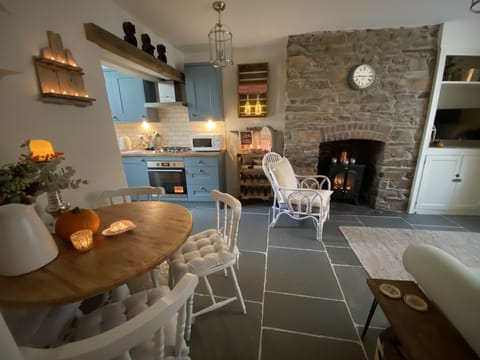 A cosy little base with all you need for a comfortable and special getaway