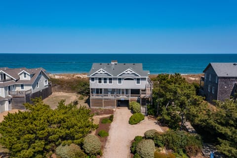 DU912: Chez la Mer | Front Exterior