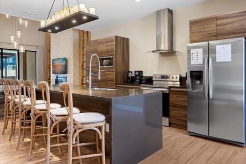 7541 Brooklyn (5).jpg