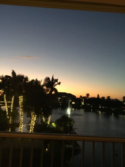  Night time view from Lanai