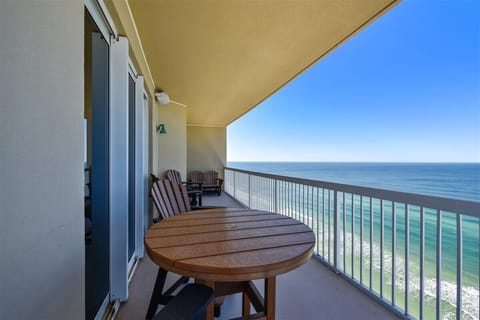 Floor Plan-Balcony-_KLH5474