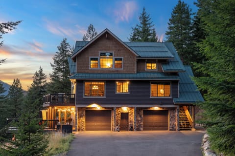 Private and gated location, perched above the lake, on 3 acres.