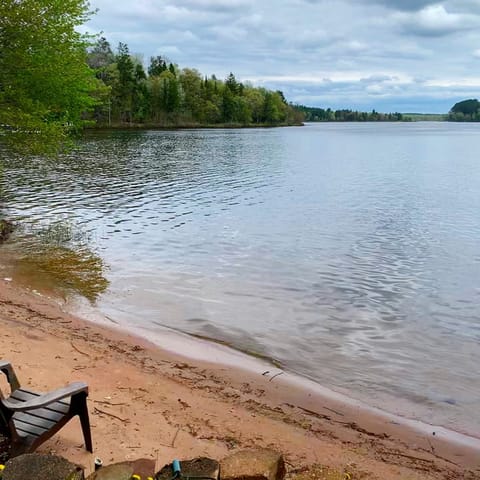 Beach Front- with sandy swim beach on Lake Gilmore