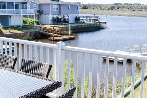 Deck 1 off the Kitchen