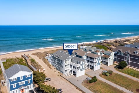 GR0501: The Sun l Aerial View East