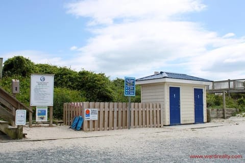 New Bern Ave Public Access a short stroll away