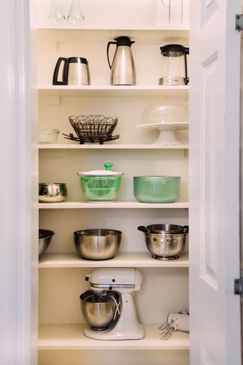 You’ll find everything you need to make delicious meals and space for groceries.