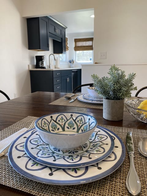 Shatter-resistant dishes