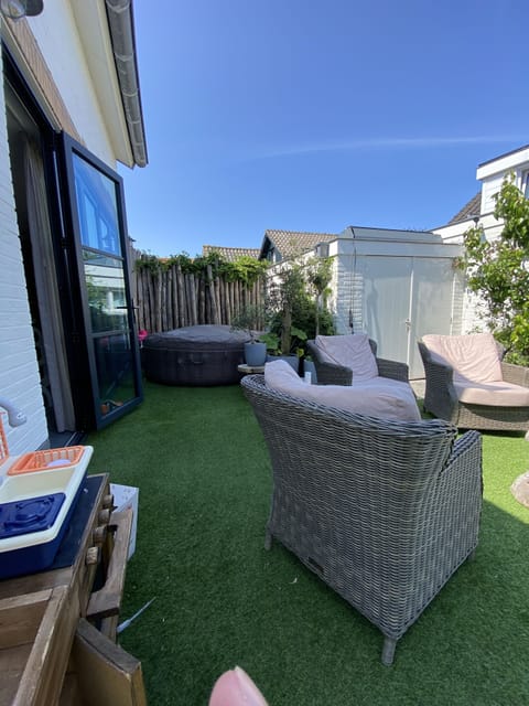 Ideal for parents and kids. Play and relax in own private area. 