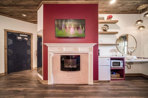 "Great boutique hotel for our quick one night stay! Wish we could have stayed longer! Bed was super comfortable! Lots of coffee for the morning! Super stylish!" Review by Tammy P.