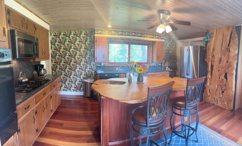 Large country kitchen with all the amenities