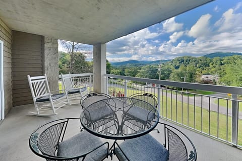 Welcome to We've Got It All Whispering Pines 521