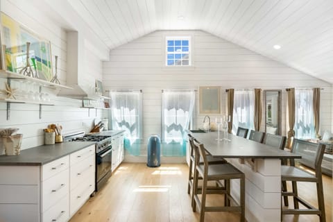 Front Cottage Great Room