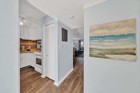 Cozy Kitchen Has Opening To Dining Area