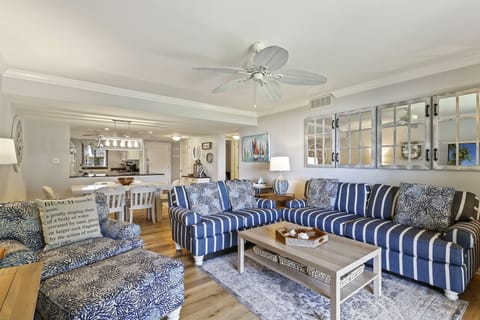 4303 Island Club | Living Room - 4303 Island Club | Living Room