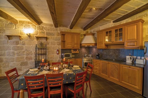 Valletta Kitchen 3
