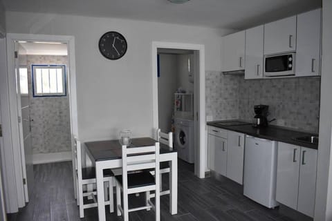 Kitchen area. kitchen area