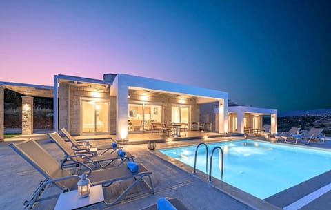 External view of the building. Vista Mare Villa | HotelPraxis Group