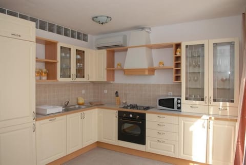 Ground floor kitchen